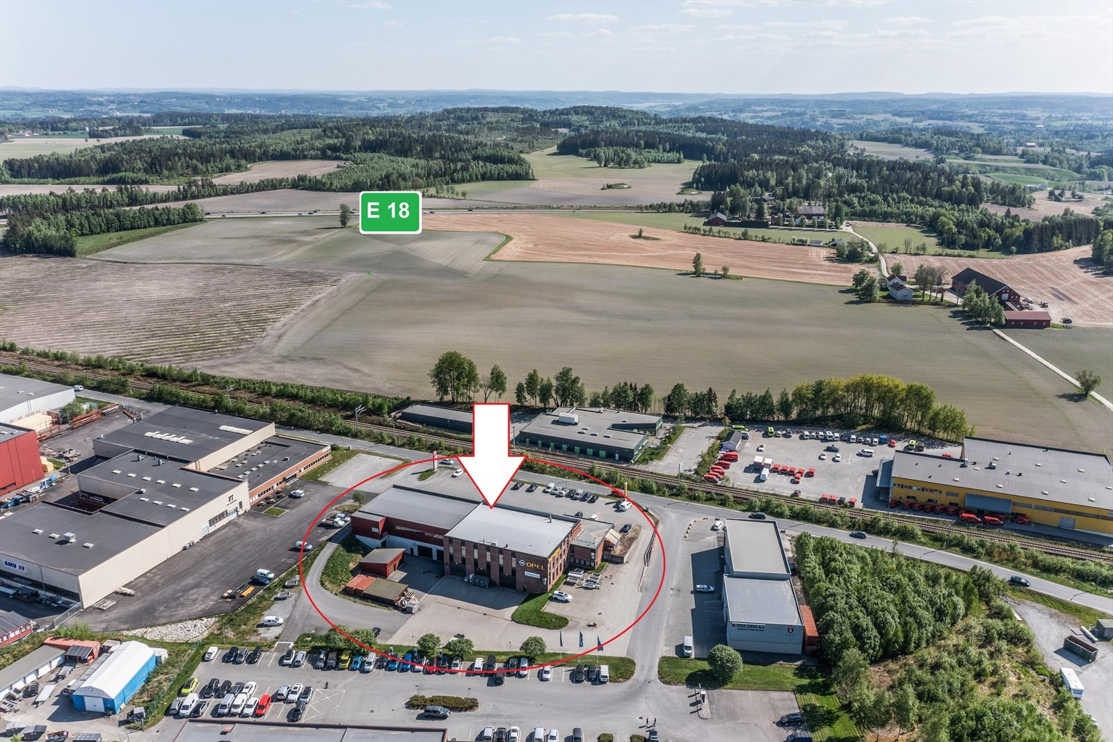 Read more about the article Meget sentral eiendom som egner seg for bilrelatert virksomhet gjerne med tyngre kjøretøy og lager og verkstedsbehov.